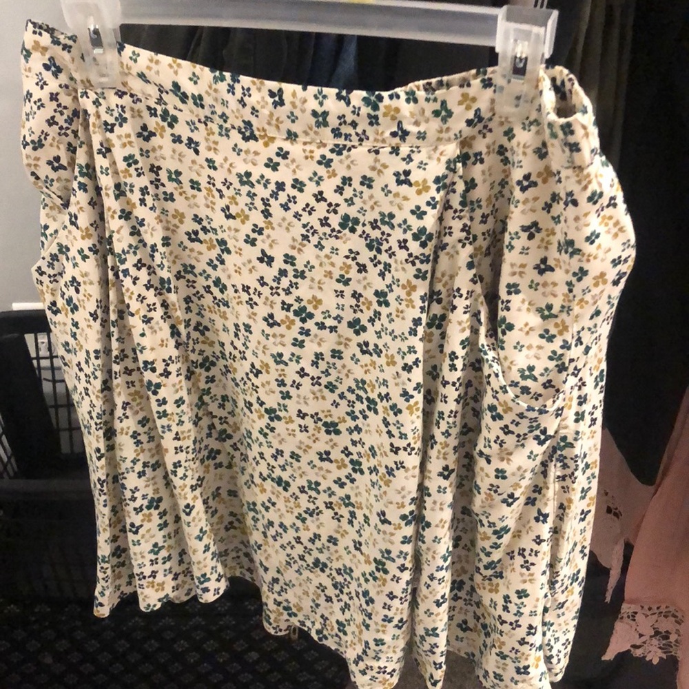 floral skirt